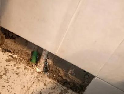 绥棱楼顶漏水维修公司分享下修复水管漏水的几种小方法